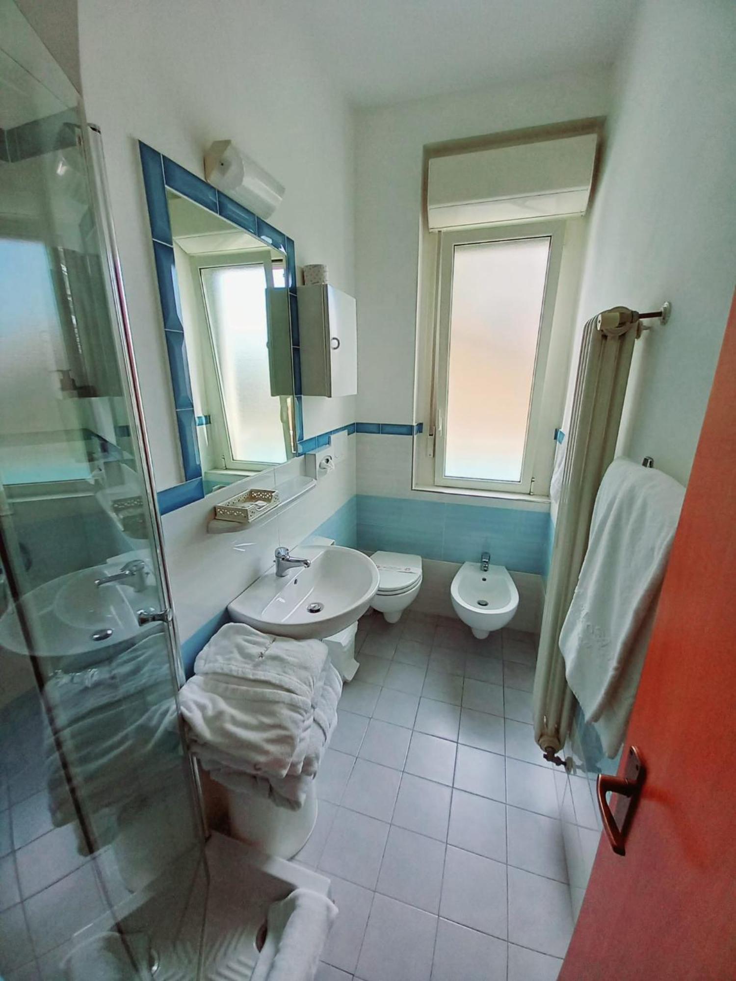 Hotel Ariella ミラノ・マリッティマ エクステリア 写真