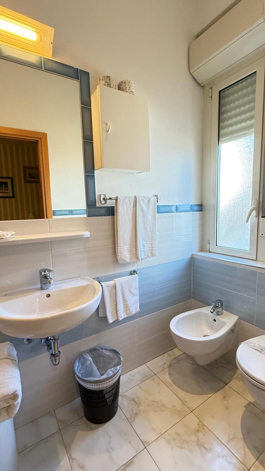 Hotel Ariella ミラノ・マリッティマ エクステリア 写真