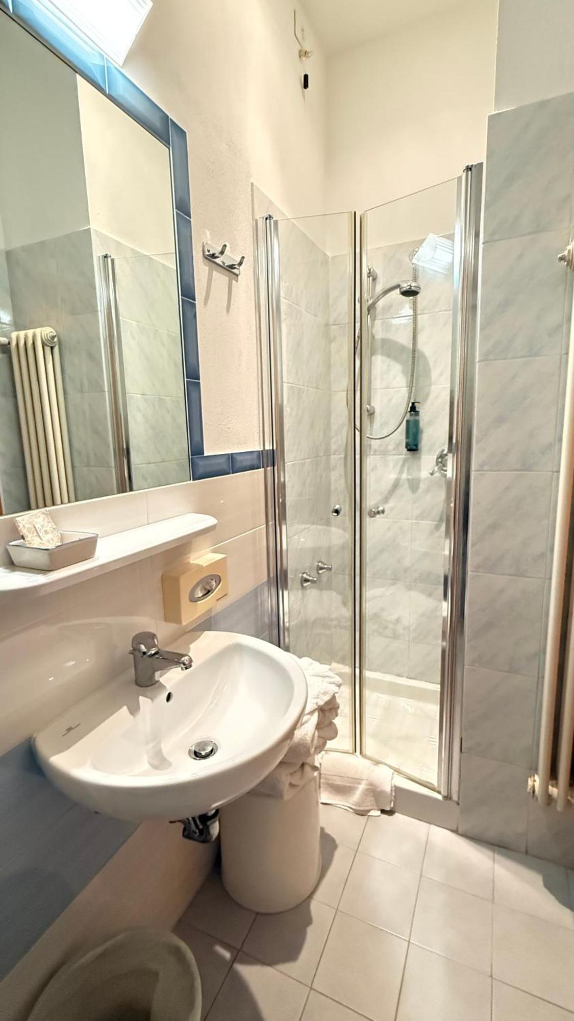 Hotel Ariella ミラノ・マリッティマ エクステリア 写真
