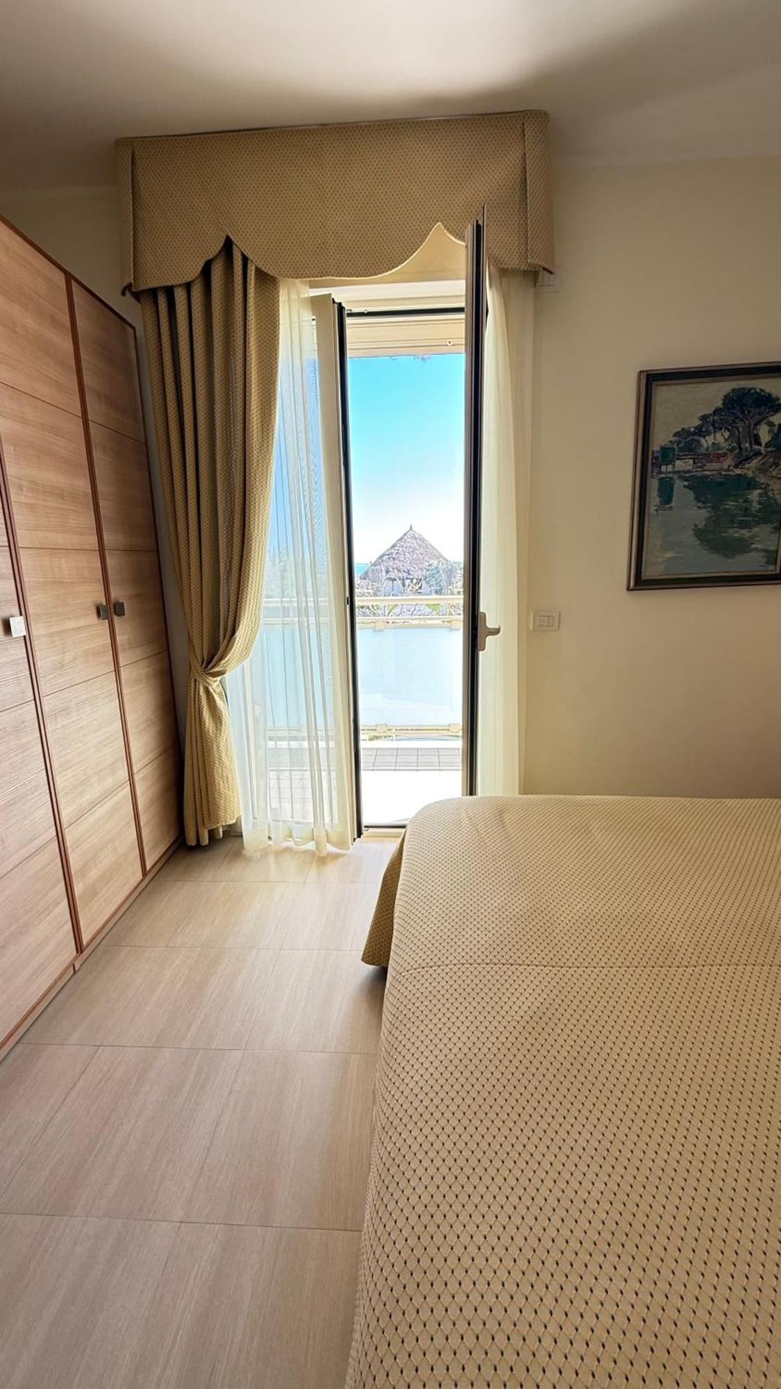 Hotel Ariella ミラノ・マリッティマ エクステリア 写真